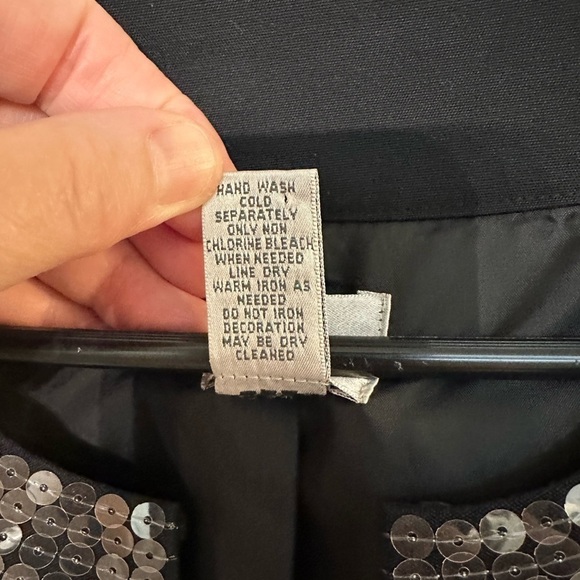 Chico’s Size 2 Geisha Girl Jacket Sequin embellishments around neck and edge - Picture 13 of 17